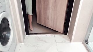 어린 불륜남 집에 찾아간 가슴 풍만 미시녀 !