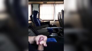 쥐 좆만한거 달고 딸치는 변태새끼 2