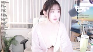 노브라 젖가슴 무빙 BJㄷㄱ얏 의상 경고