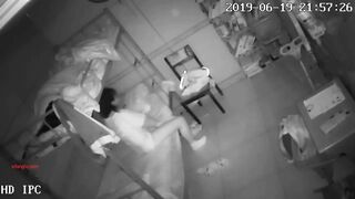 【360家族】複数の割れた家族カメラ、毎日愛し合うカップルの接写高画質、とても容姿が良くて声を聞くだけで射精できる若い女性がいる ipcam (9)