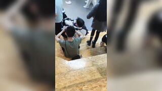 新たにリークされた❤️ 衝撃的な映像 【路上銃撃】超爆発！少女を撃ち、射精排尿（2） ipcam 40-190426