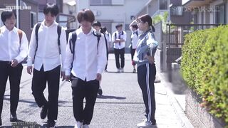 START-419 A nagging high school teacher who missed her chance to get married is a total pervert whose hobby is exposing herself in class. Wh Reducing Mosaic JAV