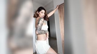 LennaIvanovaVip Fills Her Pussy With A Black Dildo OnlyFans