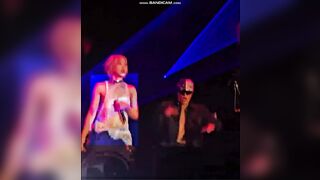 (한국야동) 2NE1 공민지 공연중 꼭지노출 사고 korean porn vip