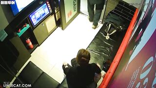 [신작] 중년 남성 세 명의 성적 만남_ 한 명은 노래방에서 바람을 피우고, 한 명은 아내와 관계를 맺으며 젊은 남성들보다 뛰어난 체력을 보여주고 korean porn vip ipcam